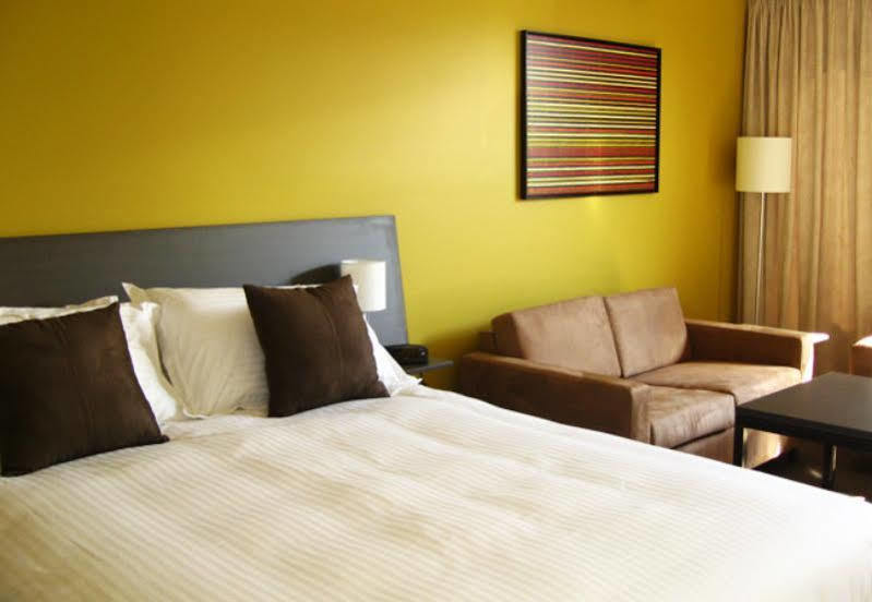 Portman House Motel Скоун Екстериор снимка