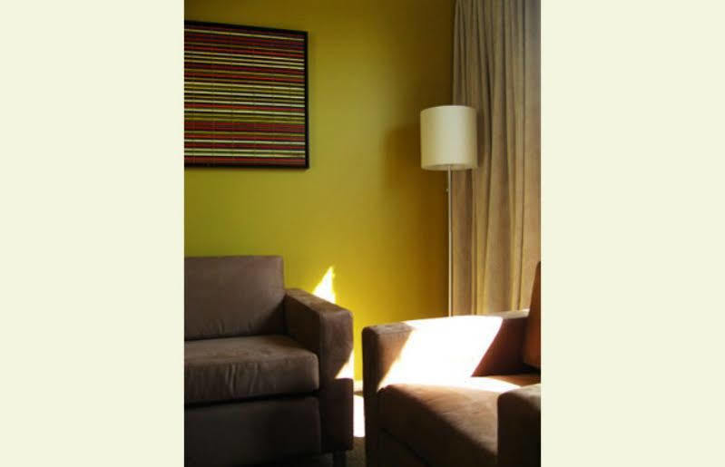 Portman House Motel Скоун Екстериор снимка